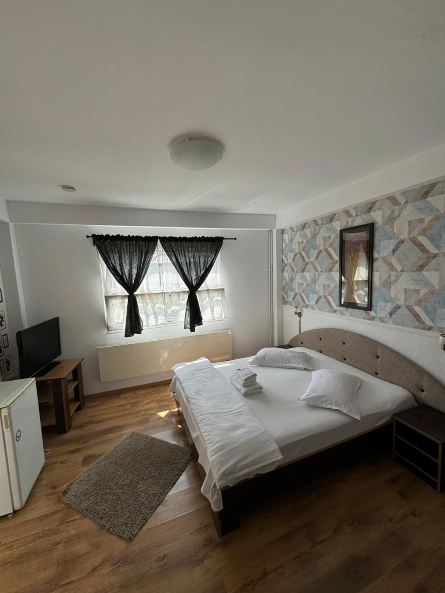 Casa David Hotell Buşteni Exteriör bild