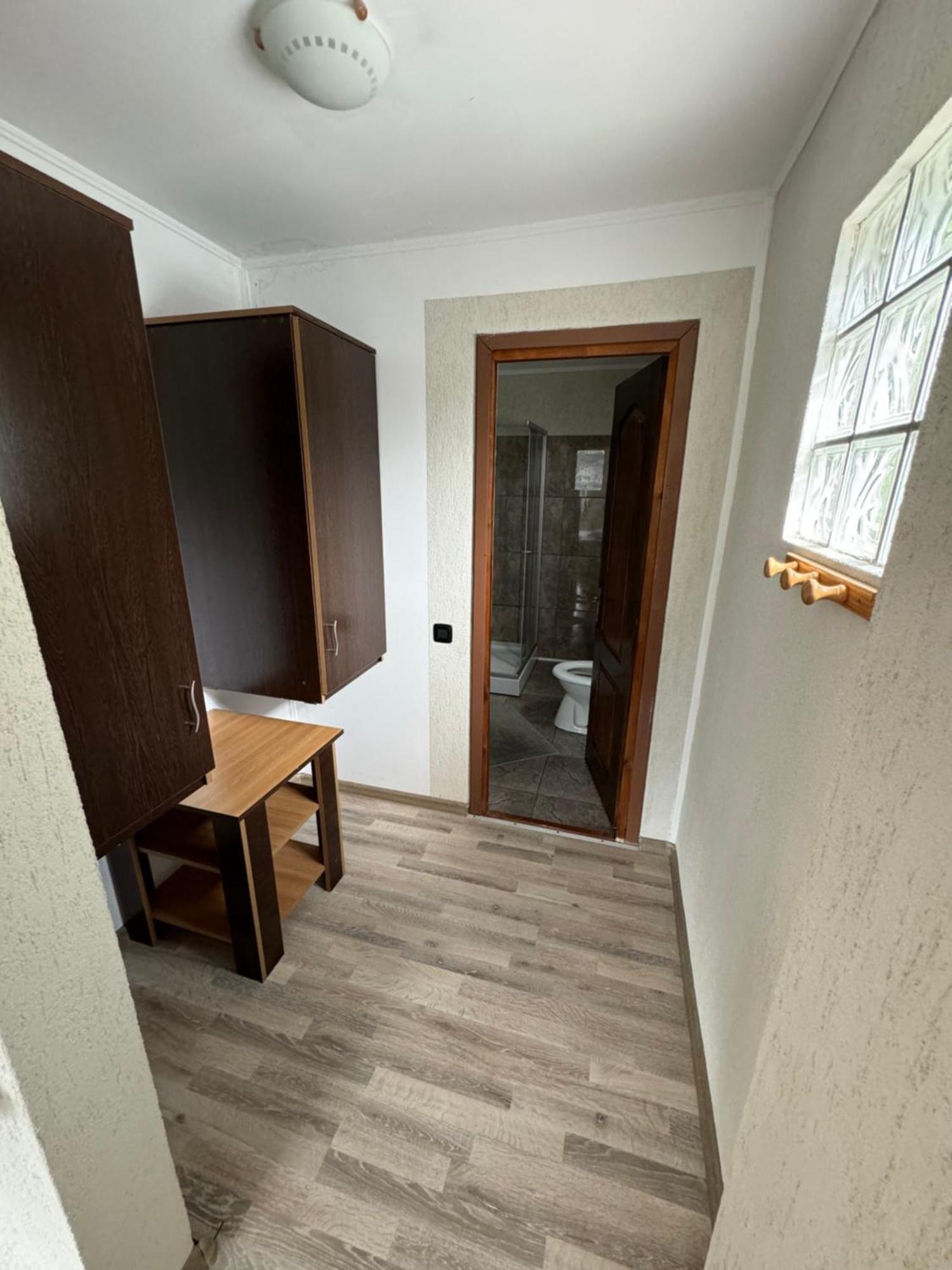 Casa David Hotell Buşteni Exteriör bild