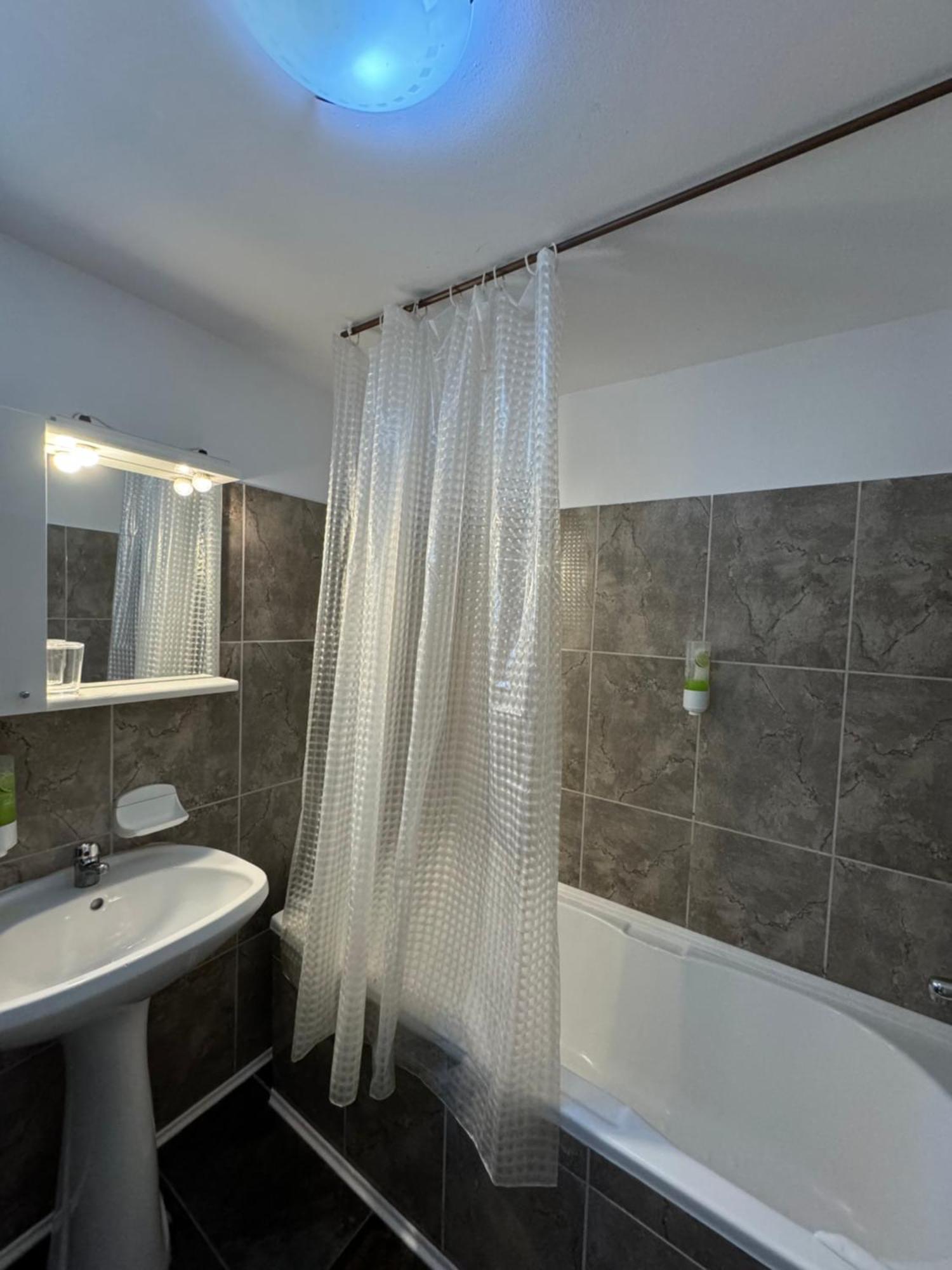 Casa David Hotell Buşteni Exteriör bild