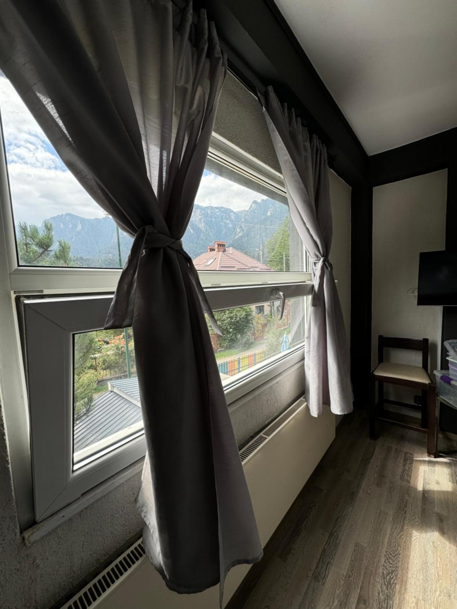 Casa David Hotell Buşteni Exteriör bild