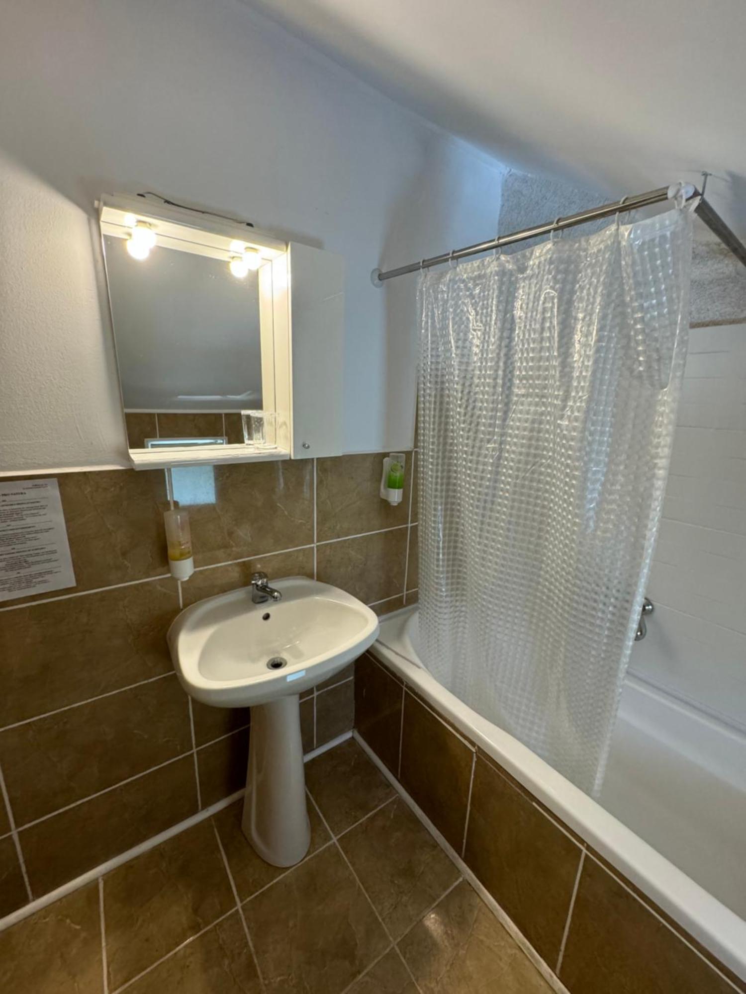 Casa David Hotell Buşteni Exteriör bild